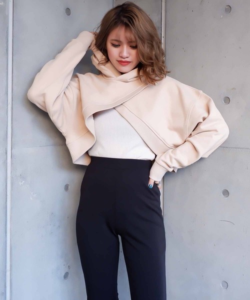 SPIRALGIRL（スパイラルガール）の「カシュクールヘムレイヤードスウェットトップス（パーカー・レディース・ベージュ/ネイビー/グレー・FREE）」の7枚目の写真