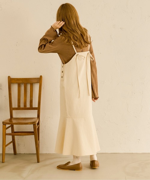 Ambre Neige（アンブルネージュ）の「マーメイドジャンパースカート／【WEB/EC限定商品】（サロペット/オーバーオール・レディース・オフホワイト/ダークブルー/ダークブラウン/ベージュ・FREE）」の6枚目の写真