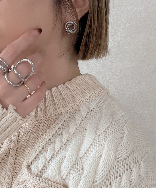 y/m by misato（イムバイミサト）の「ねじりチェーンリングピアス（ピアス（両耳用）・レディース・シルバー/ゴールド・FREE）」の6枚目の写真