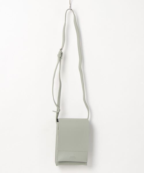 ALL ORDINARIES(オールオーディナリーズ)の「【favori(ファヴォリ)】お出かけスマホショルダー(ショルダーバッグ・レディース・ブラック/キャメル/グレー/ミント/アイボリー/グレイッシュベージュ・FREE)」の6枚目の写真