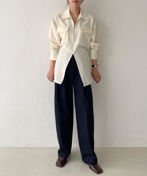 Leja（レジャ）の「【LEJA】ファスナー付きスリットミディ丈シャツ 