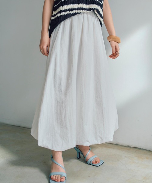 titivate（ティティベイト）の「ﾎﾞﾘｭｰﾑﾊﾞﾙｰﾝｽｶｰﾄ（スカート・レディース・ブラック/オフホワイト/グリーン・S/M/L）」の2枚目の写真