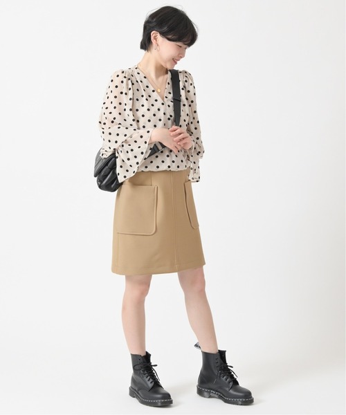 U by SPICK&SPAN(ユーバイスピックアンドスパン)の「ダブルクロスフロントポケットミニスカート◆(スカート・レディース・ベージュ・38/36/34)」の4枚目の写真
