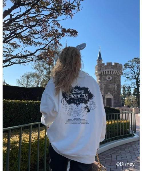 FIG&VIPER（フィグアンドバイパー）の「Disney princess LOGO BIG PO（スウェット・レディース・ブラック/ホワイト/ベージュ・FREE）」の6枚目の写真