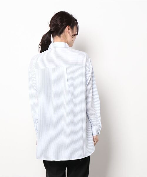 Samansa Mos2 blue（サマンサモスモスブルー）の「マルチスタイルシャツ（シャツ/ブラウス・レディース・ピンク/ブルー/ネイビー/ブラック/オフホワイト/サックスブルー/クリーム・LARGE/MEDIUM）」の9枚目の写真