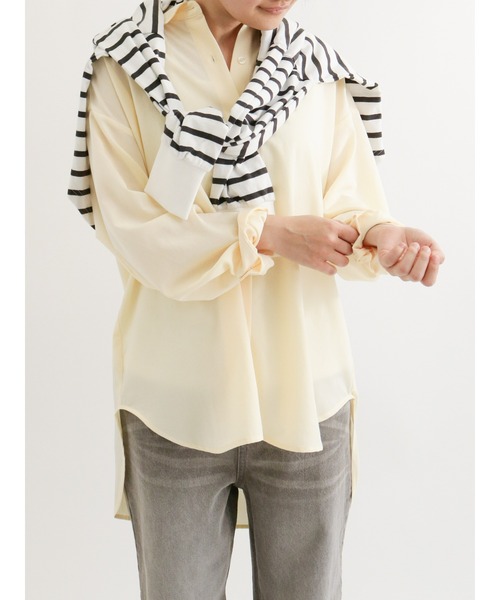 Samansa Mos2 blue（サマンサモスモスブルー）の「マルチスタイルシャツ（シャツ/ブラウス・レディース・ピンク/ブルー/ネイビー/ブラック/オフホワイト/サックスブルー/クリーム・LARGE/MEDIUM）」の4枚目の写真