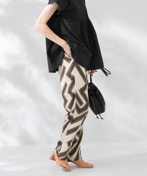 KBF（ケイビーエフ）の「メイズパターンイージーパンツ（その他パンツ・レディース・ホワイト系その他/グリーン系その他・ONE）」の3枚目の写真