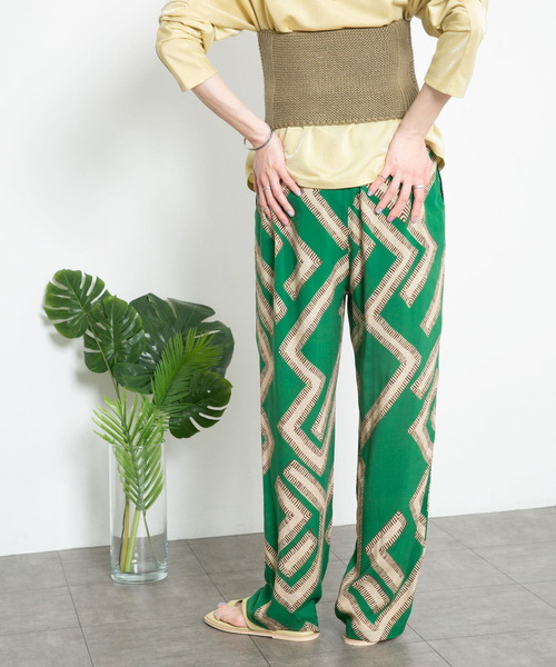 KBF（ケイビーエフ）の「メイズパターンイージーパンツ（その他パンツ・レディース・ホワイト系その他/グリーン系その他・ONE）」の9枚目の写真