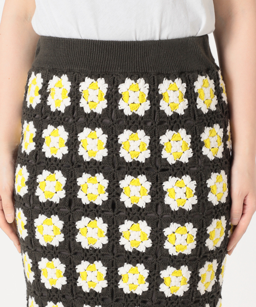 SLOBE IENA（スローブイエナ）の「グラニースクエアクロシェスカート（スカート・レディース・グレー・FREE）」の7枚目の写真