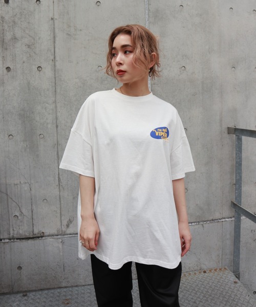 FIG&VIPER(フィグアンドバイパー)の「F&V CLUB retoro BIG-T(Tシャツ/カットソー・レディース・イエロー/ブラック/ホワイト・FREE)」の17枚目の写真