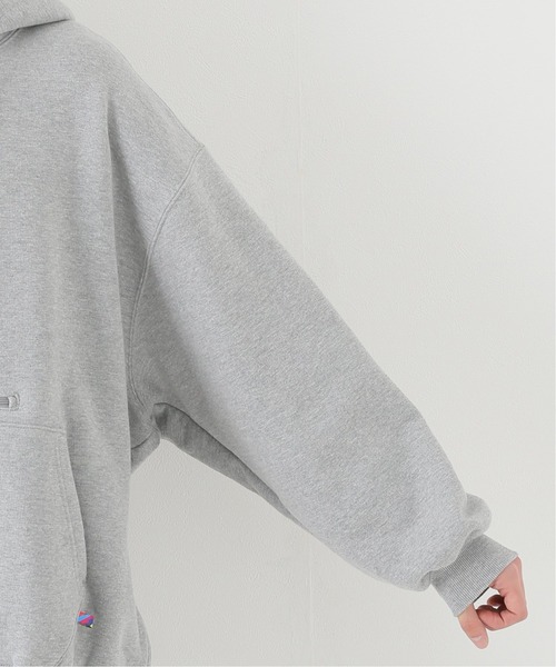 is-ness（イズネス）の「【is-ness / イズネス】VENTILATION LONG SWEAT HOODIE（パーカー・メンズ・チャコールグレー・LARGE）」の11枚目の写真