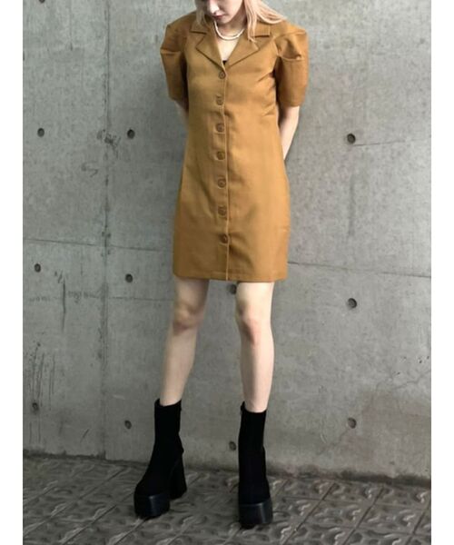 EMODA（エモダ）の「オープンカラーシャツワンピース（ワンピース・レディース・ブラック/グレー/キャメル・FREE）」の6枚目の写真