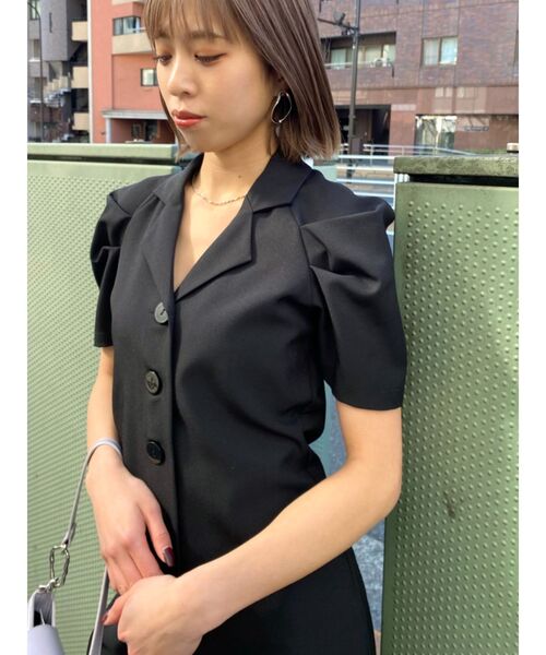 EMODA（エモダ）の「オープンカラーシャツワンピース（ワンピース・レディース・ブラック/グレー/キャメル・FREE）」の13枚目の写真