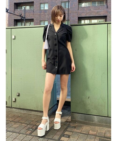 EMODA（エモダ）の「オープンカラーシャツワンピース（ワンピース・レディース・ブラック/グレー/キャメル・FREE）」の15枚目の写真