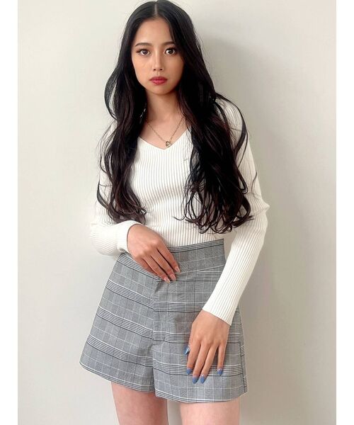 GYDA(ジェイダ)の「Vネックリブニットトップス(ニット/セーター・レディース・オフホワイト/チャコールグレー/ブラック・FREE)」の13枚目の写真