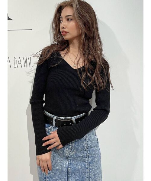 GYDA(ジェイダ)の「Vネックリブニットトップス(ニット/セーター・レディース・オフホワイト/チャコールグレー/ブラック・FREE)」の17枚目の写真