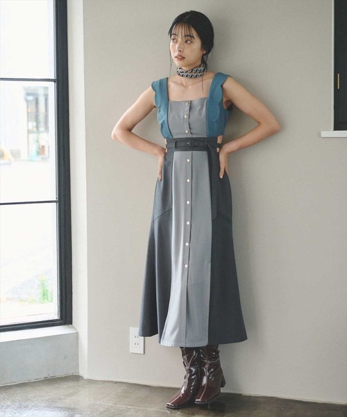 REDYAZEL(レディアゼル)の「スカラップマーメイドバイカラーワンピース(ワンピース・レディース・ベージュ/ネイビー/グリーン・SMALL/MEDIUM)」の4枚目の写真