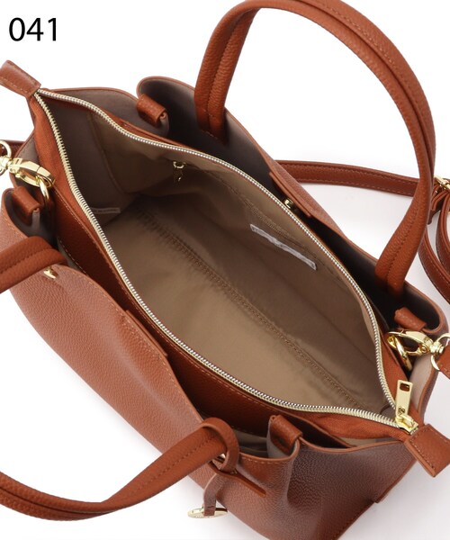 SHOO・LA・RUE（シューラルー）の「◆軽量ぷっくり平手あおりトート（トートバッグ・レディース・ブラック/キャメル/ピンク系・00）」の9枚目の写真