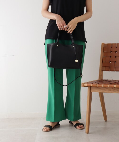 SHOO・LA・RUE（シューラルー）の「◆軽量ぷっくり平手あおりトート（トートバッグ・レディース・ブラック/キャメル/ピンク系・00）」の18枚目の写真