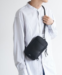 waku | waku ワク / 『KURO』Series レザーショルダーバッグ（キーリング付き） / WK-0032(ショルダーバッグ)