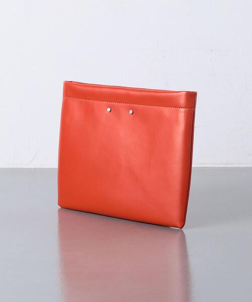 UNITED ARROWS（ユナイテッドアローズ）の「リサイクルレザー クラッチバッグ（クラッチバッグ・メンズ・ブラック/レッド/コバルトブルー・FREE）」の4枚目の写真
