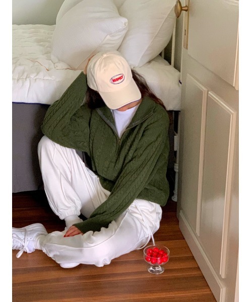 MINS MINIS（ミンスミニス）の「ハーフジップケーブルニットプルオーバー（ニット/セーター・レディース・ネイビー/ベージュ/カーキ・FREE）」の6枚目の写真