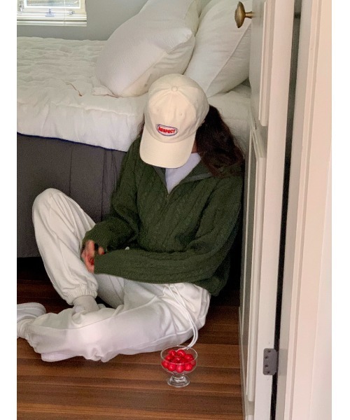 MINS MINIS（ミンスミニス）の「ハーフジップケーブルニットプルオーバー（ニット/セーター・レディース・ネイビー/ベージュ/カーキ・FREE）」の7枚目の写真