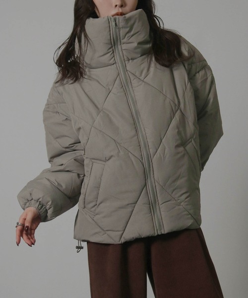 Social GIRL(ソーシャルガール)の「マフラーレス◎スタンドカラー中綿オーバーサイズブルゾン(ダウンジャケット/コート・レディース・ブラック/カーキ/アイボリー・M/L)」の22枚目の写真