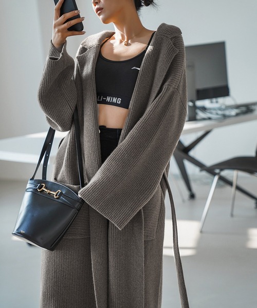 aimoha（アイモハ）の「テーラードカラーロングカーディガン（カーディガン/ボレロ・レディース・オフホワイト/ピンク/ブラック/チョコ/ベージュ/グレー・FREE）」の4枚目の写真