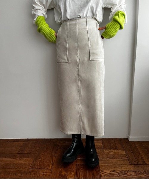 LOWRYS FARM（ローリーズファーム）の「ベロアライクタイトスカート　163108（スカート・レディース・ブラック/グリーン/アイボリー・MEDIUM/LARGE）」の13枚目の写真