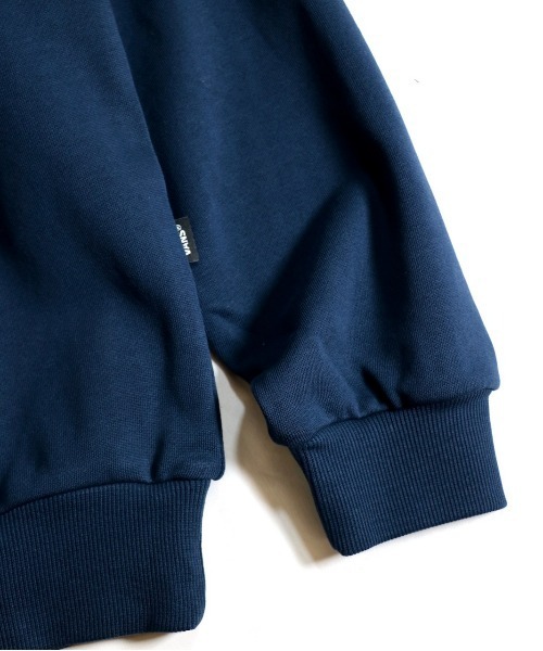 VANS(バンズ)の「VANS / ヴァンズ MENS MINI LOGO BIG HOODIE SWEAT ミニロゴ オーバーサイズ プルオーバーパーカー(パーカー・メンズ・ブラック/ネイビー/イエロー・LARGE/X-LARGE/MEDIUM)」の5枚目の写真