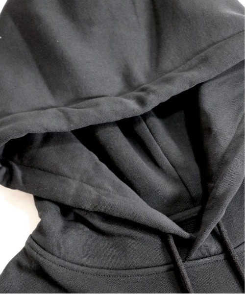 VANS(バンズ)の「VANS / ヴァンズ MENS MINI LOGO BIG HOODIE SWEAT ミニロゴ オーバーサイズ プルオーバーパーカー(パーカー・メンズ・ブラック/ネイビー/イエロー・LARGE/X-LARGE/MEDIUM)」の12枚目の写真