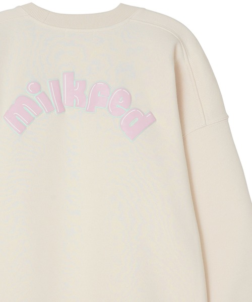 MILKFED.（ミルクフェド）の「POP LOGO BIG SWEAT TOP（スウェット・レディース・ライトブルー/ブラック/ネイビー/オフホワイト/ライトピンク・ONE SIZE）」の2枚目の写真
