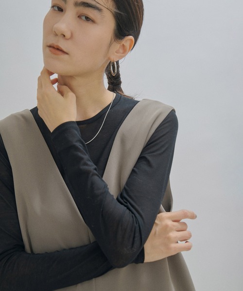 SALON adam et rope'（サロン アダム エ ロペ）の「[ご好評につき新色追加！]シアージャージクルーネックプルオーバー（Tシャツ/カットソー・レディース・ホワイト/ブラック/オリーブ/ラベンダー・FREE）」の3枚目の写真