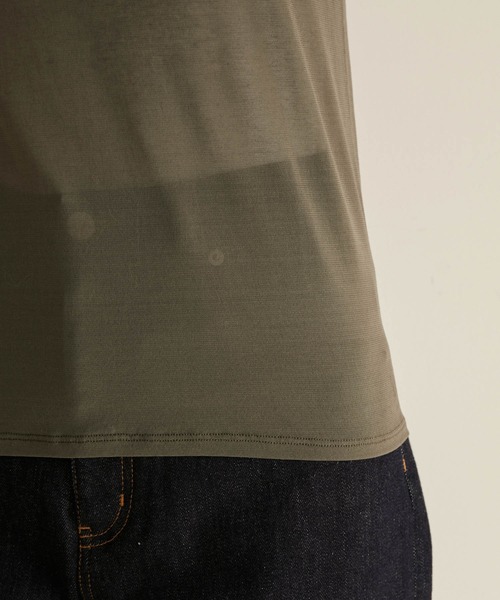 SALON adam et rope'（サロン アダム エ ロペ）の「[ご好評につき新色追加！]シアージャージクルーネックプルオーバー（Tシャツ/カットソー・レディース・ホワイト/ブラック/オリーブ/ラベンダー・FREE）」の10枚目の写真