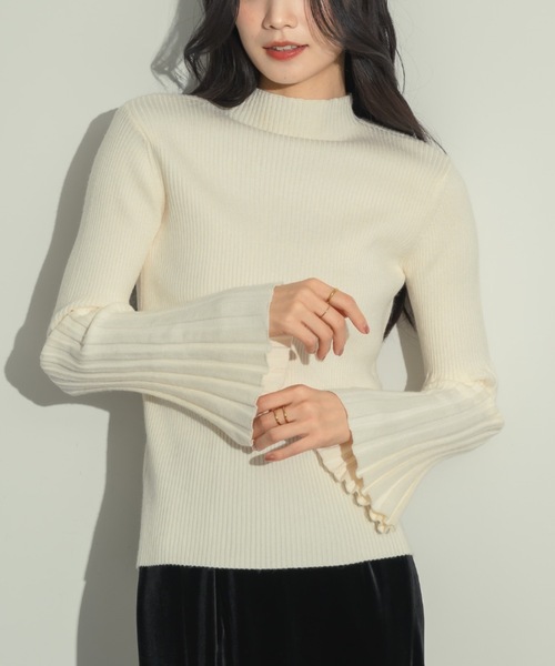 NEUNA(ヌナ)の「【素肌に触れても柔らかな着心地】変則フレアスリーブリブニットトップス(ニット/セーター・レディース・アイボリー/ブラック/ネイビー/グレー/チャコールグレー・FREE)」の6枚目の写真