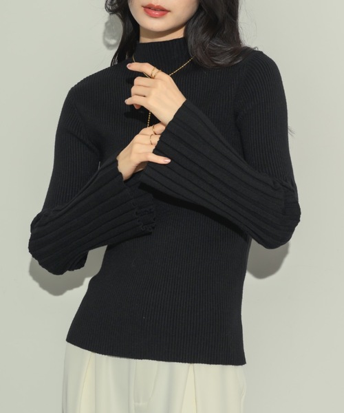 NEUNA(ヌナ)の「【素肌に触れても柔らかな着心地】変則フレアスリーブリブニットトップス(ニット/セーター・レディース・アイボリー/ブラック/ネイビー/グレー/チャコールグレー・FREE)」の13枚目の写真