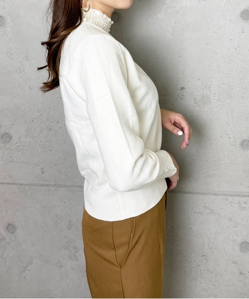 StyleSea（スタイルシー）の「パールビジューハイネックニット（ニット/セーター・レディース・ブラック/ベージュ/ホワイト/エメラルド/ピンク・FREE）」の10枚目の写真