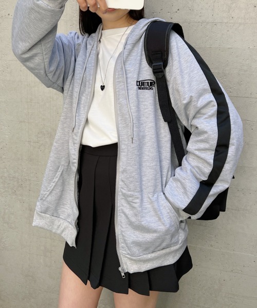 CLEA(クレア)の「ラインロゴジップアップ裏毛パーカー(パーカー・レディース・グレー・M/L/XL)」の20枚目の写真