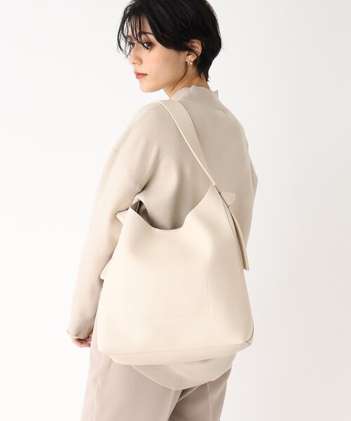 OPAQUE.CLIP（オペークドットクリップ）の「◆ワンハンドルショルダーバッグ【A4収納可/軽量】（ショルダーバッグ・レディース・オレンジ/オフホワイト/シルバー/ブラック・00）」の2枚目の写真