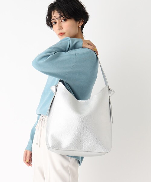 OPAQUE.CLIP（オペークドットクリップ）の「◆ワンハンドルショルダーバッグ【A4収納可/軽量】（ショルダーバッグ・レディース・オレンジ/オフホワイト/シルバー/ブラック・00）」の4枚目の写真