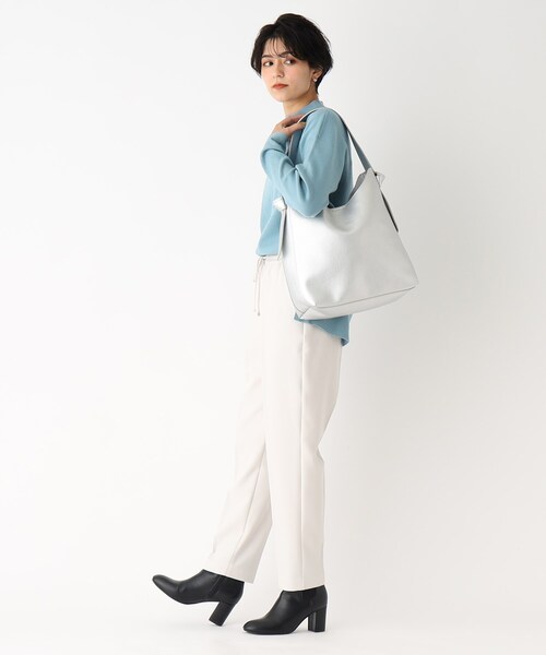 OPAQUE.CLIP（オペークドットクリップ）の「◆ワンハンドルショルダーバッグ【A4収納可/軽量】（ショルダーバッグ・レディース・オレンジ/オフホワイト/シルバー/ブラック・00）」の12枚目の写真