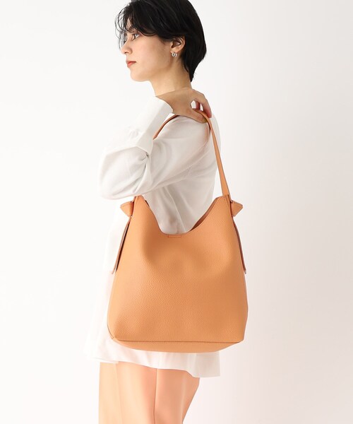 OPAQUE.CLIP（オペークドットクリップ）の「◆ワンハンドルショルダーバッグ【A4収納可/軽量】（ショルダーバッグ・レディース・オレンジ/オフホワイト/シルバー/ブラック・00）」の21枚目の写真