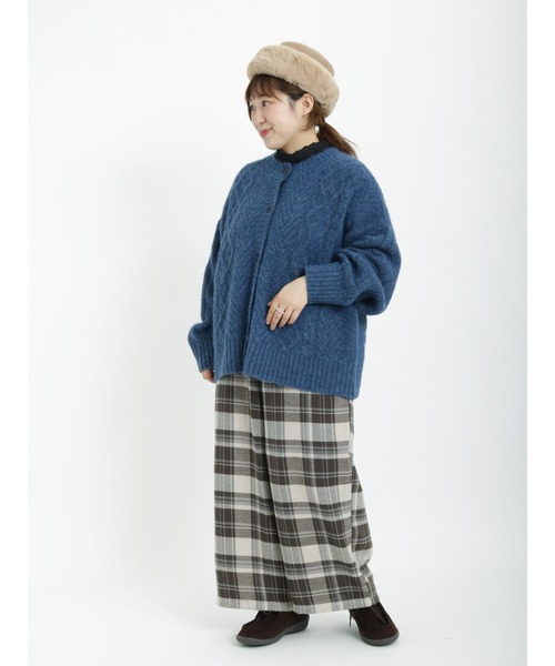 Samansa Mos2（サマンサ モスモス）の「ケーブル柄前後2WAYニット（ニット/セーター・レディース・ブルー/レッド/グリーン/ベージュ/チャコール/キナリ・ﾌﾘ-）」の12枚目の写真