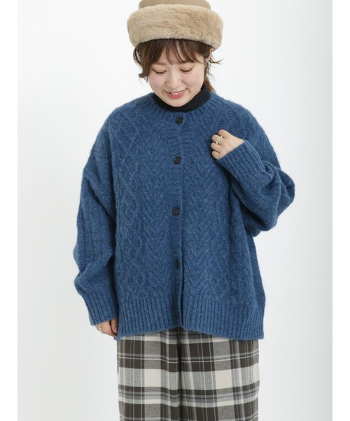 Samansa Mos2（サマンサ モスモス）の「ケーブル柄前後2WAYニット（ニット/セーター・レディース・ブルー/レッド/グリーン/ベージュ/チャコール/キナリ・ﾌﾘ-）」の13枚目の写真