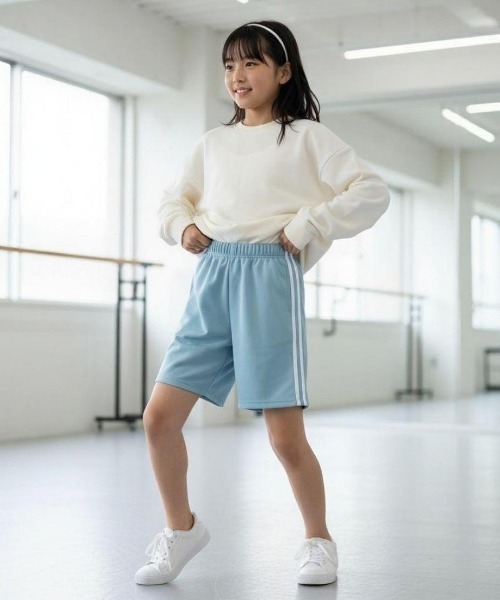 repipi armario(レピピ アルマリオ)の「【repipi armario / レピピアルマリオ】ガールズジャージハーフパンツ ジャージ ラインパンツ ショートパンツ ダンス(その他パンツ・キッズ・ホワイト/ブラック/パープル/サックスブルー/ピンク/ミント・140/150/160/170)」の4枚目の写真