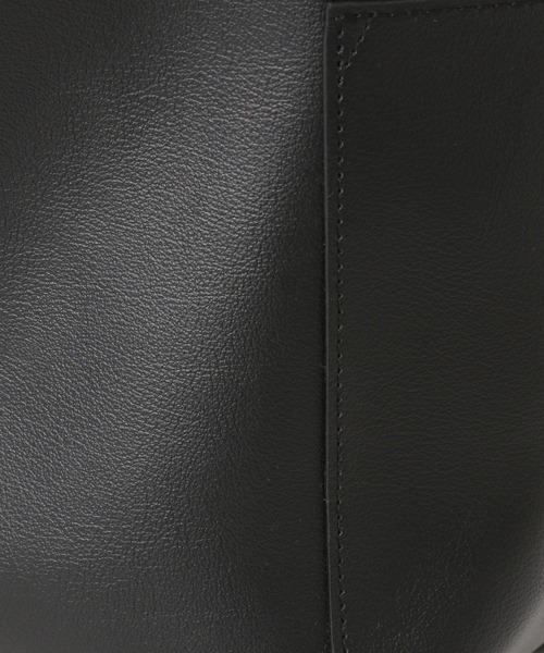 LOWRYS FARM(ローリーズファーム)の「ヤワラカルイ2WAYBAG 176590(ショルダーバッグ・レディース・ブラック/アイボリー/ブラウン・FREE)」の11枚目の写真