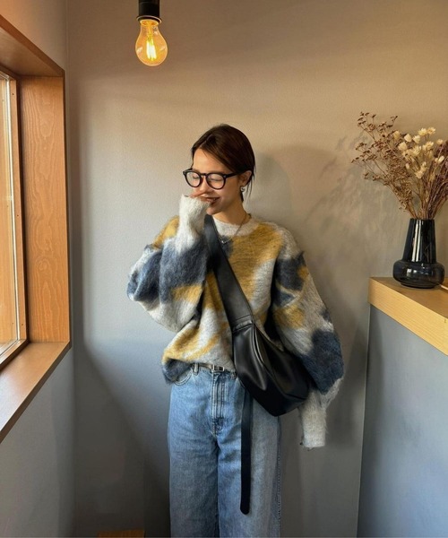 florist(フローリスト)の「【2WAY】くったり横長ソフトレザーワイドショルダーバッグ(ショルダーバッグ・レディース・キャメル/ブラック/ダークブラウン/ピンク/ライム/オフホワイト・FREE)」の17枚目の写真