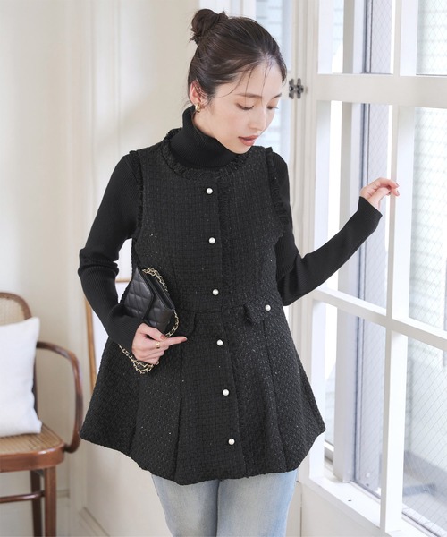 アルページュストーリー　ツイードペプラムベスト　ジレ　パールボタン　ブラック Arpege story(アルページュストーリー)の「パールボタンツイード