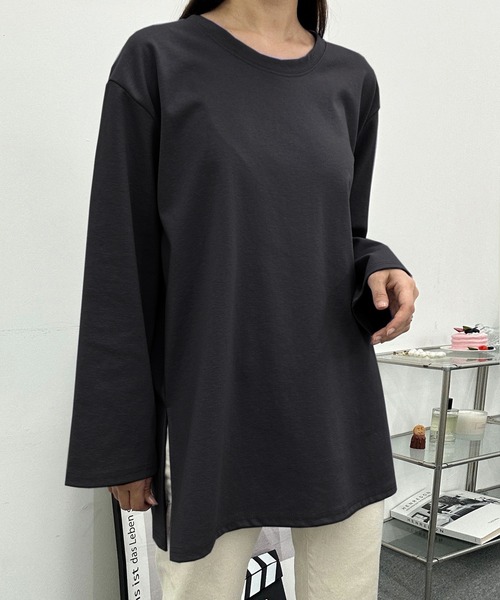 fd style(エフディ スタイル)の「UネックルーズスリットロングTシャツ(Tシャツ/カットソー・レディース・Navy/PINK/Black/Yellow/Purple/White・FREE)」の3枚目の写真